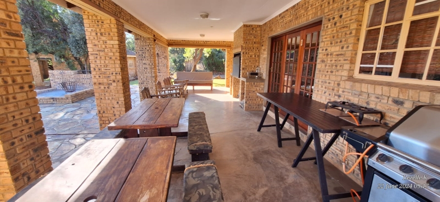 8 Bedroom Property for Sale in Swartruggens North West